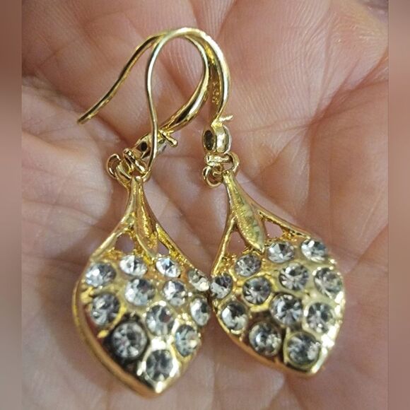 #925Sterling Gold Plated Crystal Accents + Faux Pearl Ear Dangle Drop Earrings - Picture 4 of 8